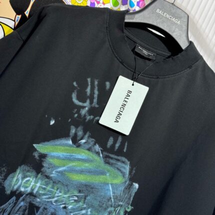 DISTRESSED PRINT TSHIRT - Image 3