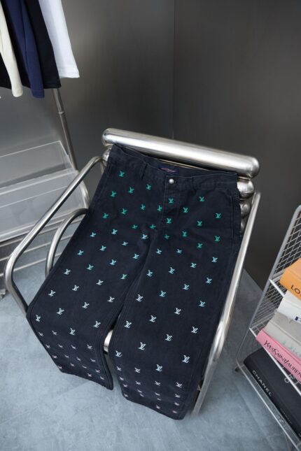 ALL OVER LOGO PRINT CORD SET - Image 3