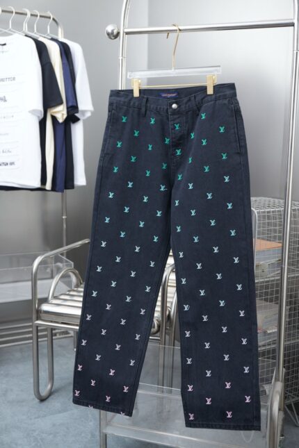 ALL OVER LOGO PRINT CORD SET - Image 8