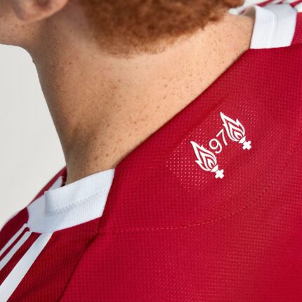 LIVERPOOL FC HOME JERSEY - Image 7