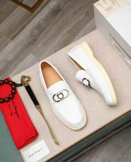 WHITE LEATHER LOAFERS - Image 5