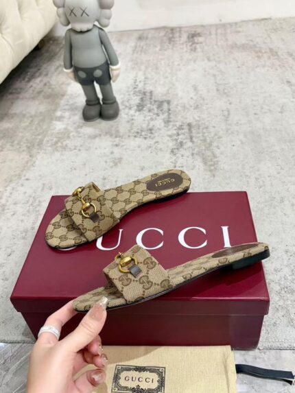 MONOGRAM CANVAS SLIDES - Image 16