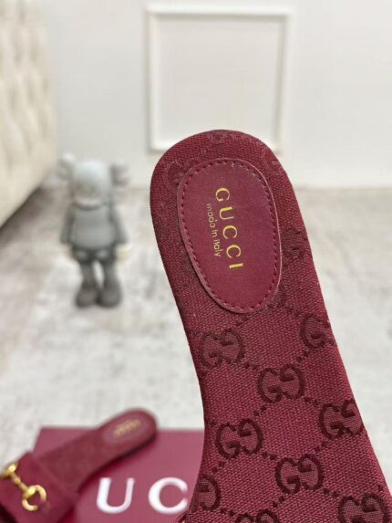 MONOGRAM CANVAS SLIDES - Image 11