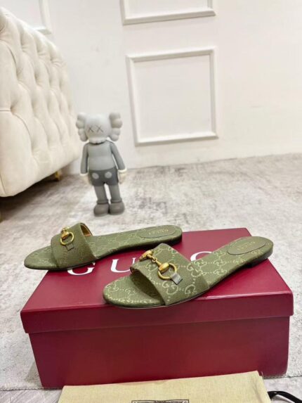 MONOGRAM CANVAS SLIDES - Image 3