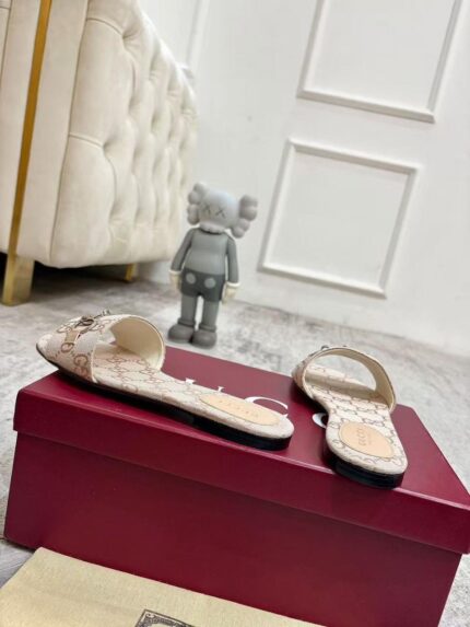 MONOGRAM CANVAS SLIDES - Image 8