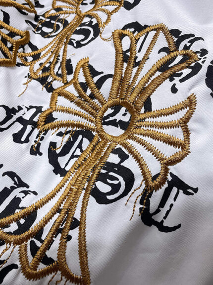 RELAXED CROSS EMBROIDERY TEE - Image 4