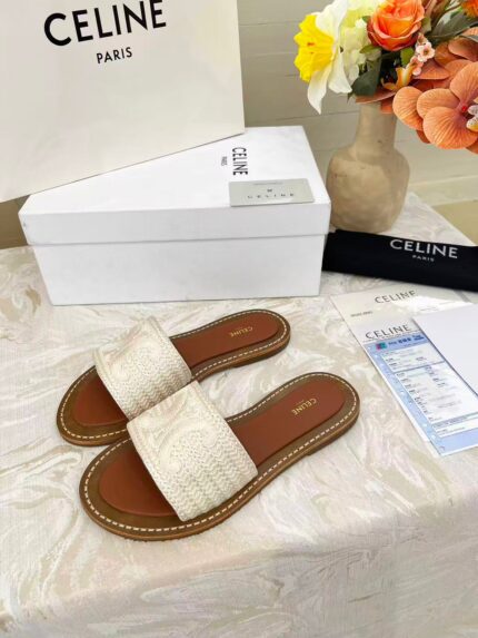 WHITE EMBROIDERED SLIPPER - Image 3