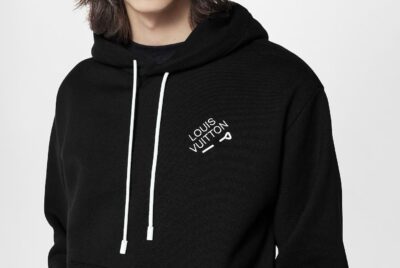PIN HOODIE - Image 3