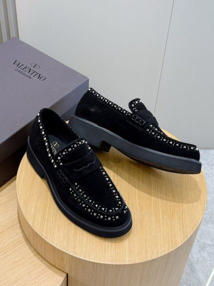 ROCKSTUD LOAFERS - Image 4