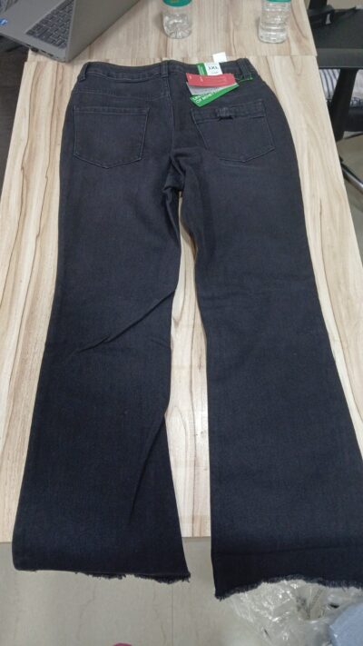 UNITED COLORS OF BENETTON - Image 3