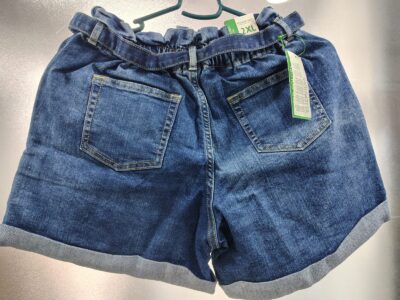 Girls Loose Fit High-Rise Denim Shorts - Image 3
