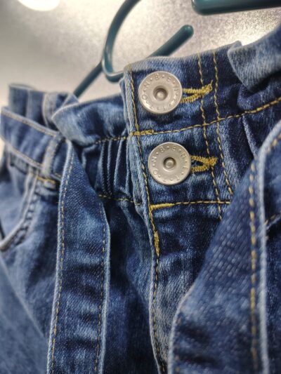 Girls Loose Fit High-Rise Denim Shorts - Image 2