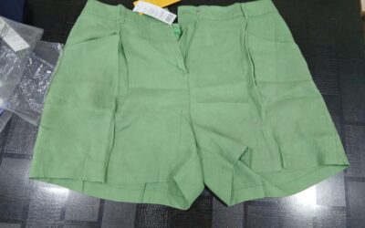 United Colors of Benetton Green shorts - Image 3