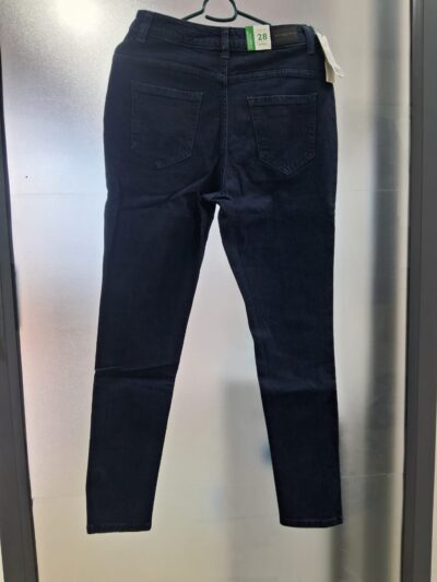 UNITED COLORS OF BENETTON - Image 4