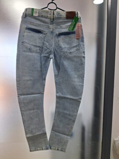 UNITED COLORS OF BENETTON - Image 2