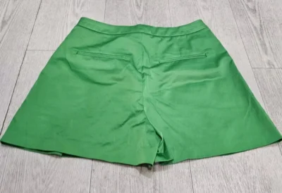 United Colors of Benetton Green shorts - Image 2